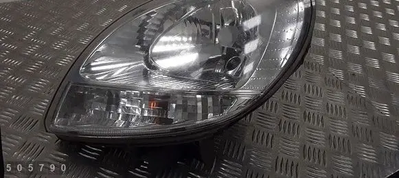 Renault Kangoo I Headlight/headlamp 8200236590