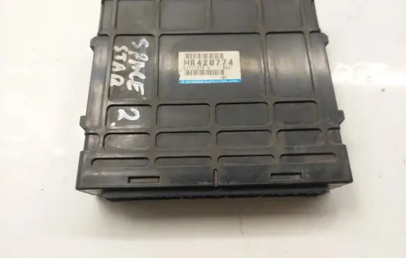 Mitsubishi Space Star Engine control unit/module MR420774 E2T71276