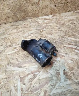 Volkswagen Golf IV Starter motor
