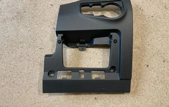 Dashboard lower bottom trim panel