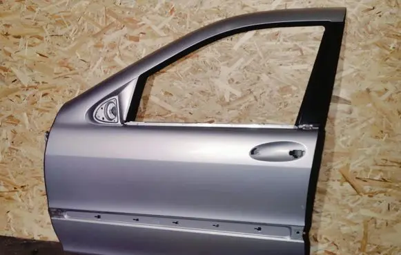 Mercedes-Benz S W220 Front door