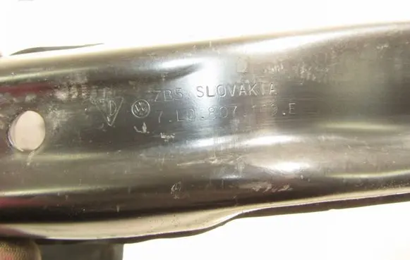 Volkswagen Touareg I Front bumper cross member 7L0807109E