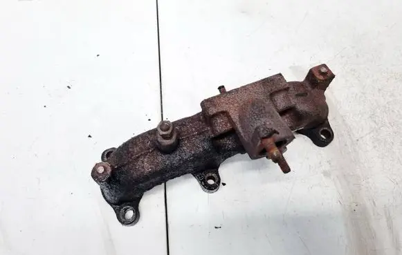 Audi A2 Exhaust manifold 045253033