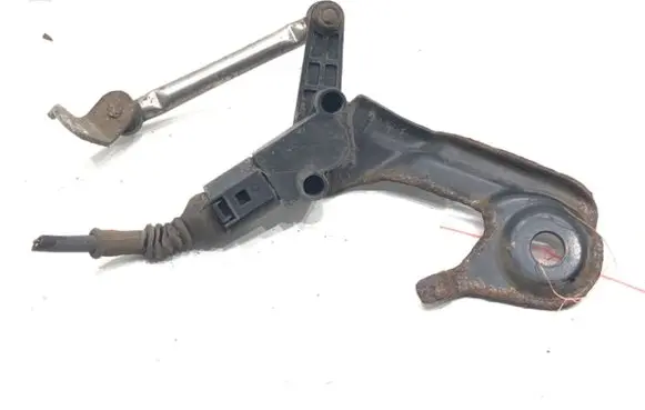 Headlight/headlamp level sensor