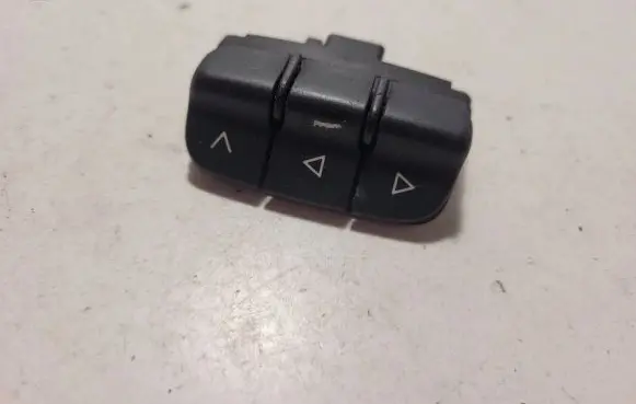 Audi A4 S4 B6 8E 8H Steering wheel buttons/switches 8E0951527L 613333914A11133