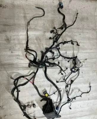 Renault Latitude (L70) Engine installation wiring loom