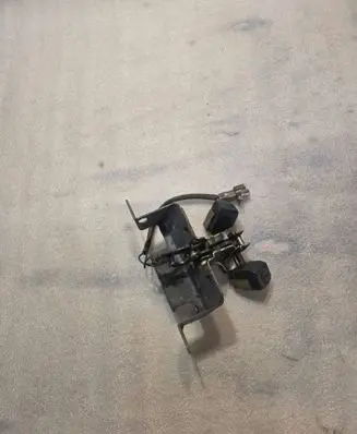 Opel Frontera B Loading door lock 