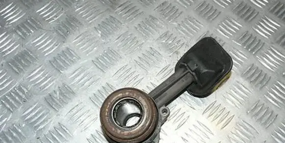Ford Focus Clutch slave cylinder XS4-17A564-AB
