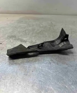 Audi A6 S6 C6 4F Fender mounting bracket 4G0805234