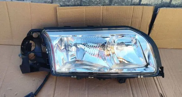 Volvo S80 Headlight/headlamp 30744490 89900311 04HCR3002A