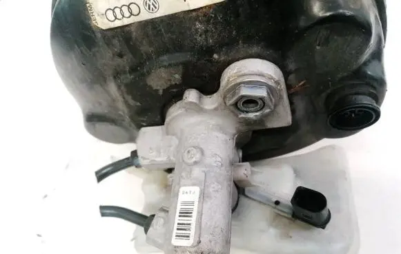 Audi A6 S6 C6 4F Master brake cylinder