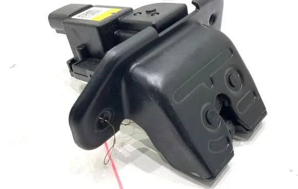 KIA Ceed Tailgate exterior lock 