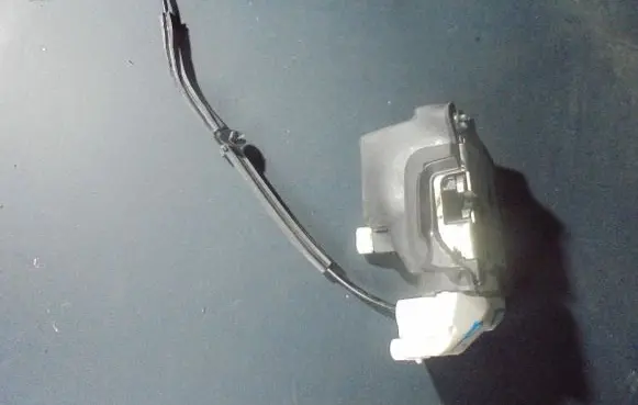 Maserati Quattroporte Sliding door lock 