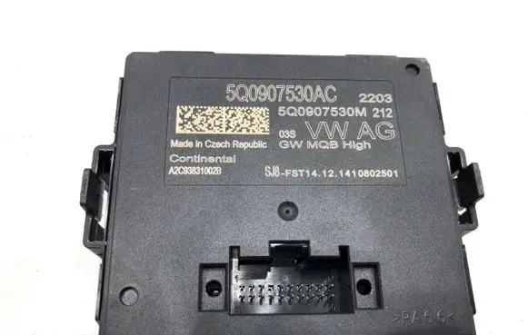 Volkswagen PASSAT B8 Gateway control module 5Q0907530AC
