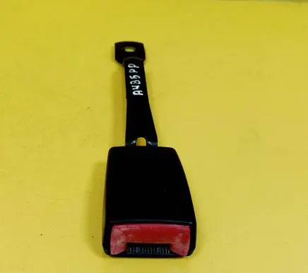 Audi A4 S4 B5 8D Front seatbelt buckle 8D0857755B