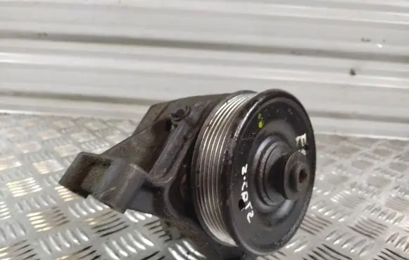 Renault Espace III Power steering pump