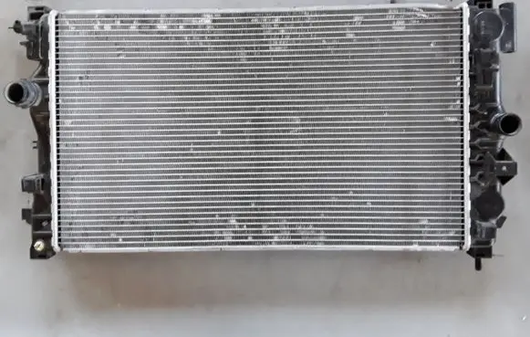 Opel Astra J Coolant radiator 13267662