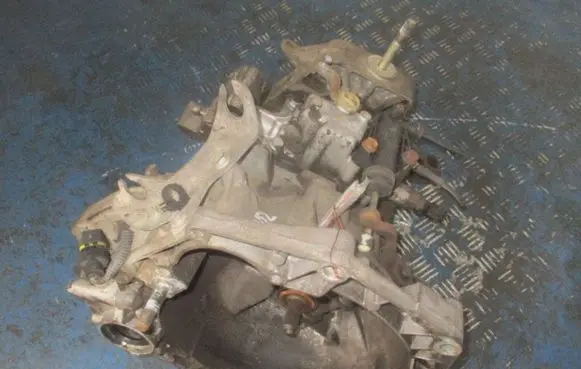 Fiat Punto (188) Manual 6 speed gearbox 