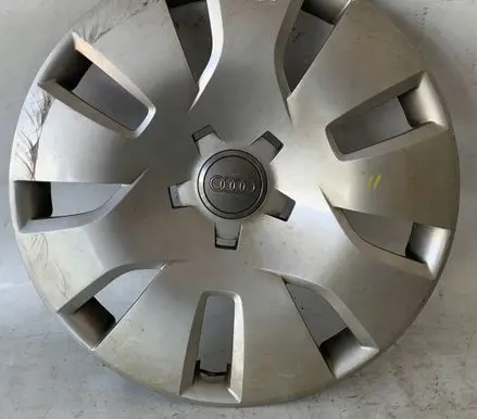 Audi A4 S4 B8 8K R16 wheel hub/cap/trim 8K0601147