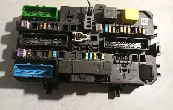 Opel Astra H Tow bar trailer control unit/module 24453850 5DK00866952 13206759