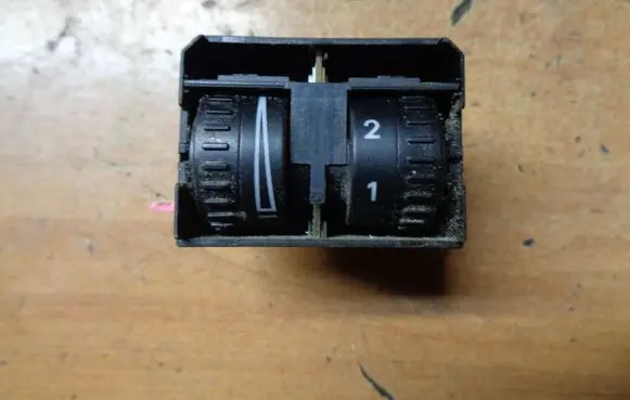 Volkswagen Caddy Headlight level height control switch 2K0941333A