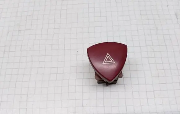 Peugeot 807 Hazard light switch 1488924077