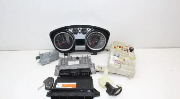 Ford Kuga I Engine ECU kit and lock set AV4112A650DM