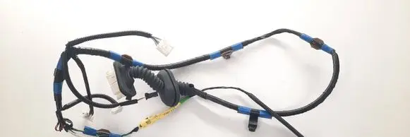 Toyota Camry VIII XV70 Rear door wiring loom 8215433361