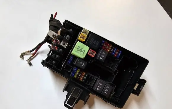 Volkswagen Tiguan Allspace Fuse box set 5Q0907361D 5Q0937125B