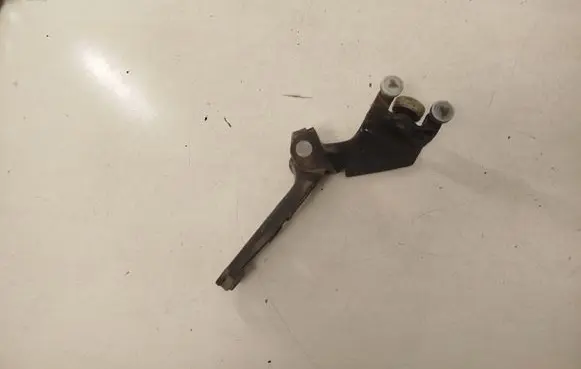 Volkswagen Multivan T5 Sliding door middle roller runner 7H0843335D