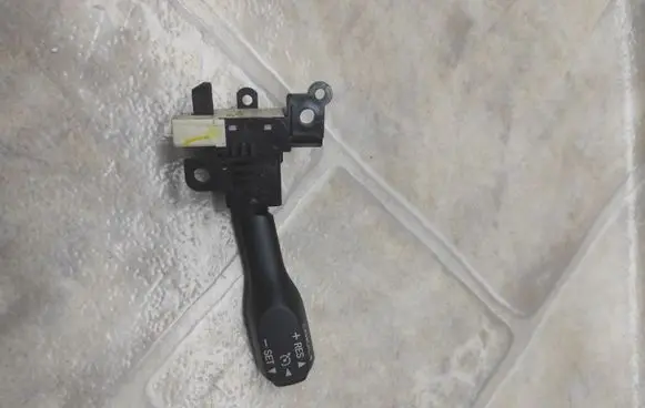 Honda CR-V Cruise control stalk 18A174
