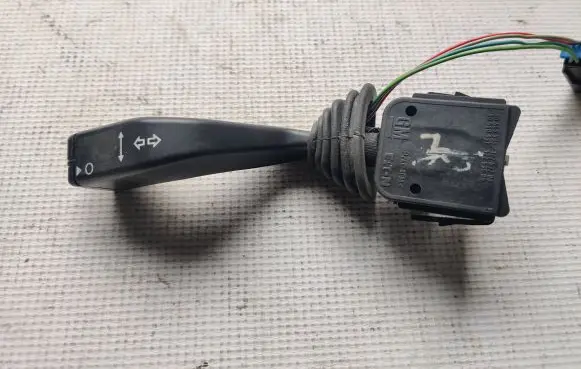 Opel Zafira A Indicator stalk 90560990 90560991 12263700