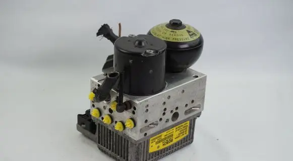 Mercedes-Benz E W211 ABS Pump 0265960048 A0084313912 0265250143