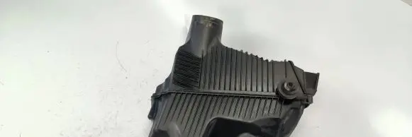 Renault Megane II Air filter box cover 8200369755