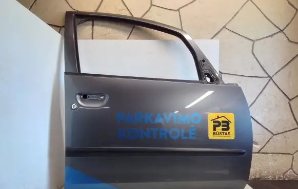 Mitsubishi Colt Front door