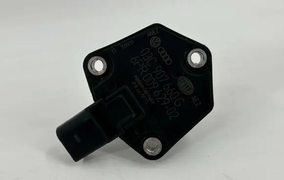 Volkswagen Golf VI Oil level sensor 03C907660G