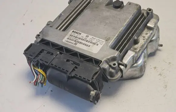 Mitsubishi Outlander Engine control unit/module 0281014108 1860A906 1039S23165