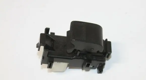 Toyota Auris 150 Electric window control switch 1928295