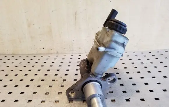 Skoda Superb B6 (3T) Master brake cylinder 03350886361