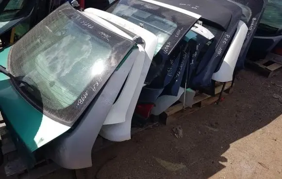 Mitsubishi Colt Tailgate/trunk/boot lid green