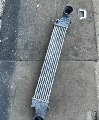 Mercedes-Benz E W211 Intercooler radiator A2115002602 05T233 3109378