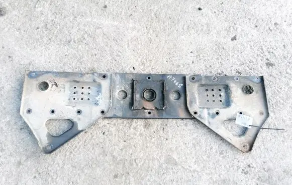 Iveco Daily 40.8 Engine mounting bracket