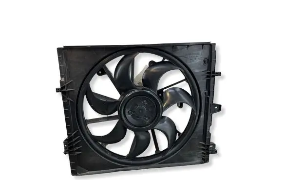 Nissan Qashqai J12 Radiator cooling fan shroud 3135104310