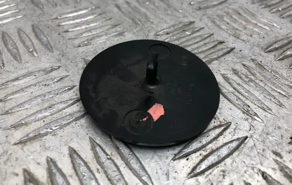 BMW 5 E60 E61 Floor mat clip fixing clamp 91666093 10648011