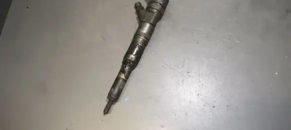 BMW X5 E53 Fuel injector 7785984 0445110047