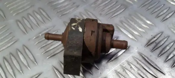 Valve vacuum