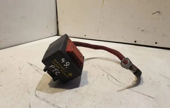 Chrysler PT Cruiser Charging relay