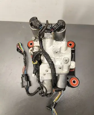 BMW 5 F10 F11 Active stabilizer control/valve assembly 6775258