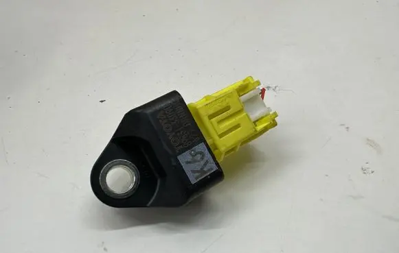 Toyota Camry VIII XV70 Airbag deployment crash/impact sensor 8983133090