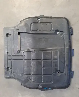 Volkswagen Multivan T6 Engine splash shield/under tray 7LA825453A